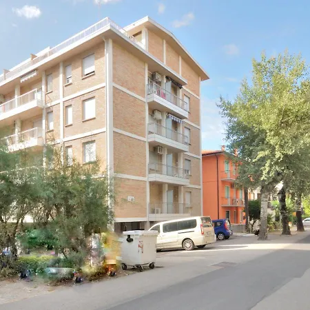 Condominio Alice Бибионе